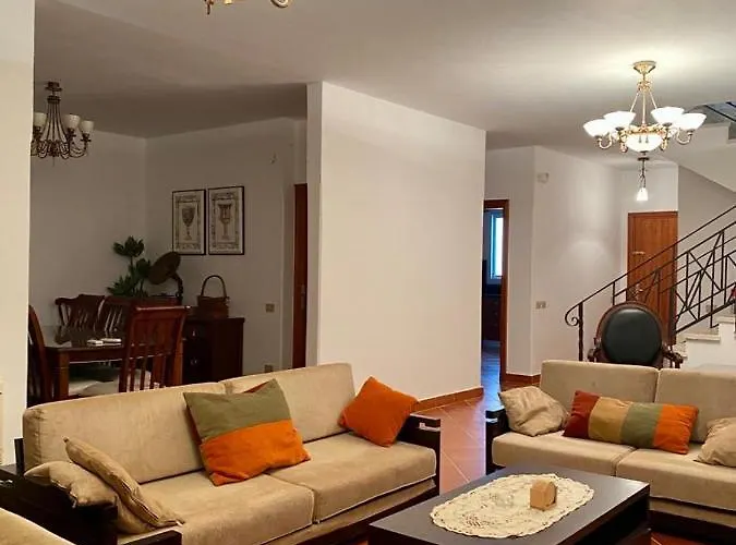 A Sea View Spacious Cheering 5 Bedroom Ain Sokhna "ain Bay" كاملة للإيجار قرية العين باي *