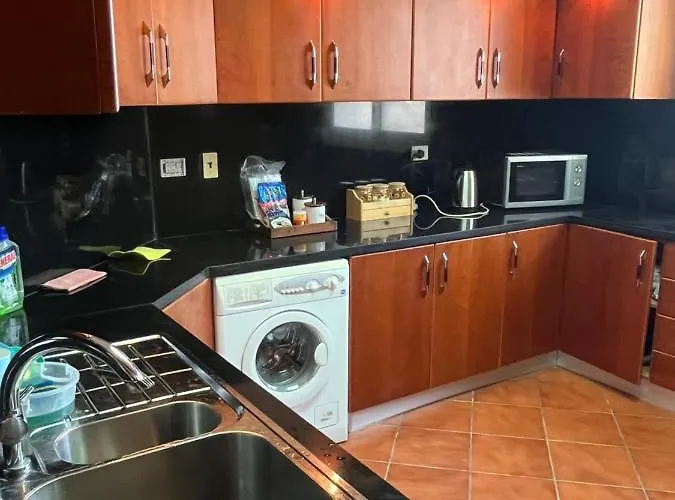 A Sea View Spacious Cheering 5 Bedroom Ain Sokhna "ain Bay" كاملة للإيجار قرية العين باي *
