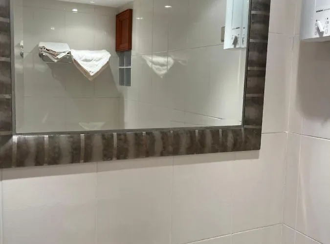 A Sea View Spacious Cheering 5 Bedroom Ain Sokhna "ain Bay" كاملة للإيجار قرية العين باي *