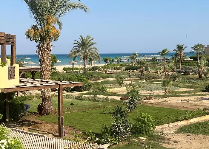 A Sea View Spacious Cheering 5 Bedroom Ain Sokhna "ain Bay" كاملة للإيجار قرية العين باي * Ain Sukhna