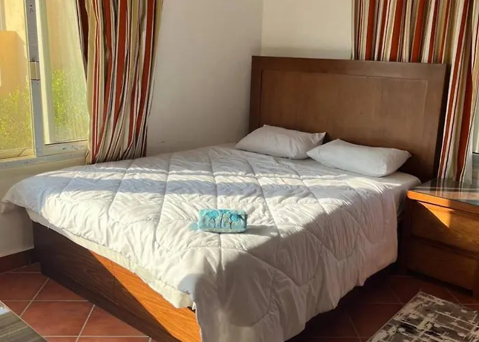Casa vacanze A Sea View Spacious Cheering 5 Bedroom Ain Sokhna "ain Bay" كاملة للإيجار قرية العين باي Ain Sukhna