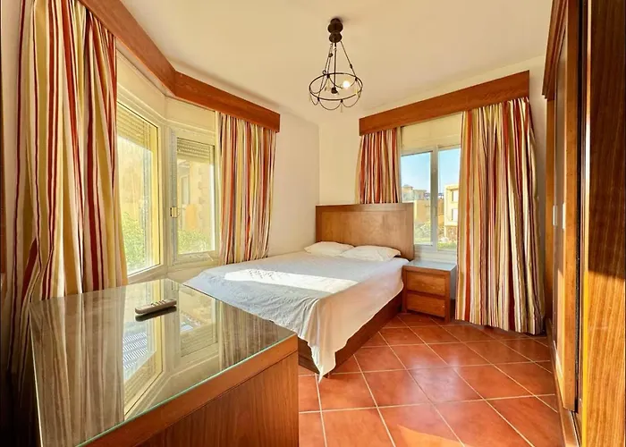A Sea View Spacious Cheering 5 Bedroom Ain Sokhna "ain Bay" كاملة للإيجار قرية العين باي Casa vacanze Ain Sukhna