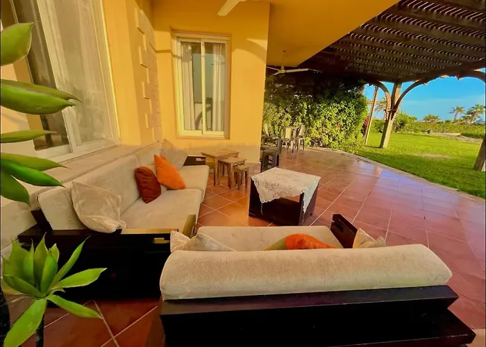 A Sea View Spacious Cheering 5 Bedroom Ain Sokhna "ain Bay" كاملة للإيجار قرية العين باي Casa vacanze *