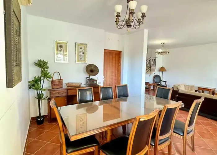 Casa vacanze A Sea View Spacious Cheering 5 Bedroom Ain Sokhna "ain Bay" كاملة للإيجار قرية العين باي Ain Sukhna