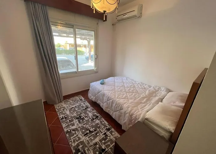 A Sea View Spacious Cheering 5 Bedroom Ain Sokhna "ain Bay" كاملة للإيجار قرية العين باي