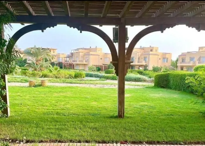 A Sea View Spacious Cheering 5 Bedroom Ain Sokhna "ain Bay" كاملة للإيجار قرية العين باي Casa vacanze
